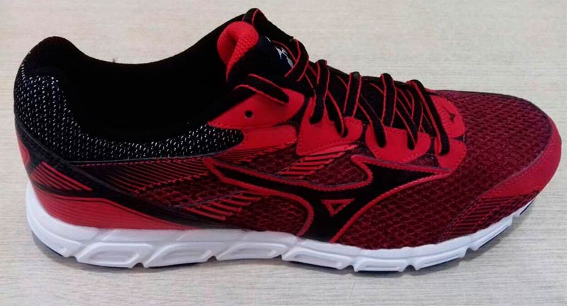 mizuno blaze
